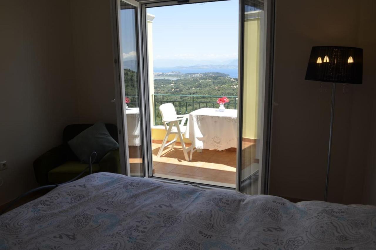 Ermina'S Gaze Apartamento Áyioi Dhéka Exterior foto